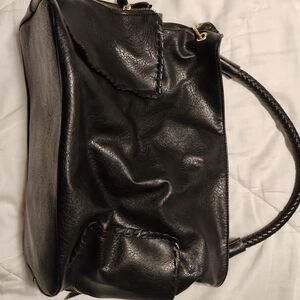 Elegant Black Leather Handbag
